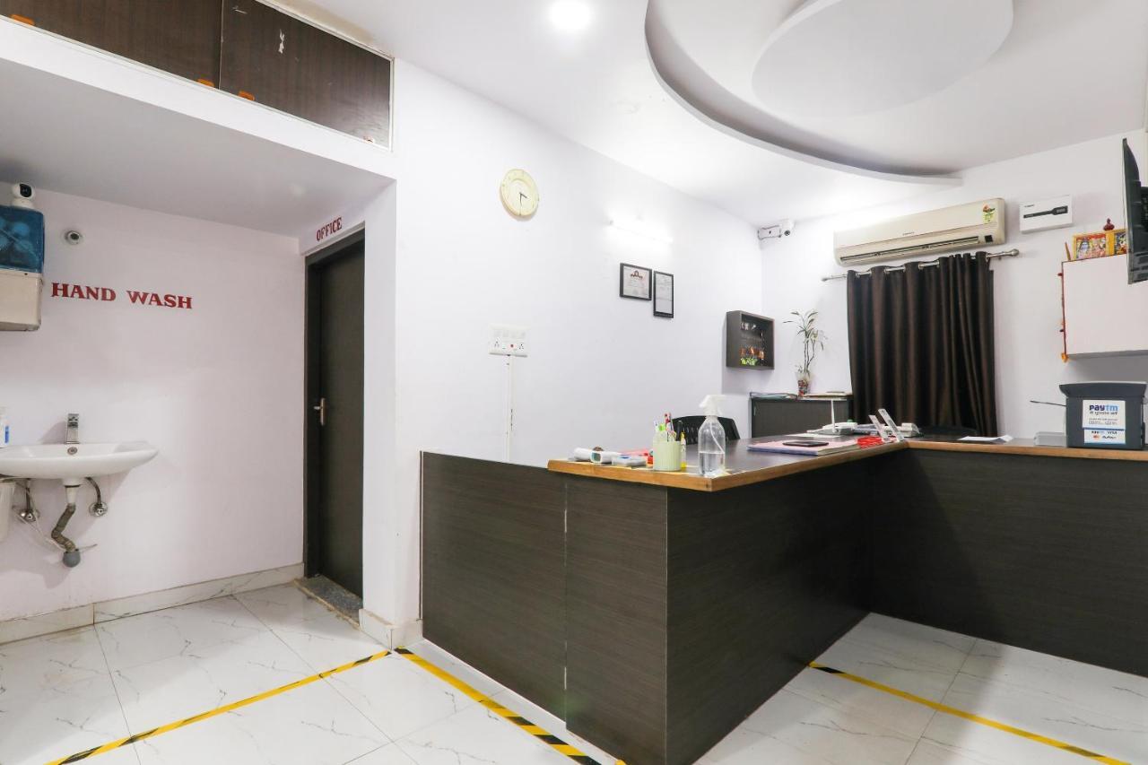 פאטנה Super Oyo Capital O 78105 Hotel Figtree Premier מראה חיצוני תמונה