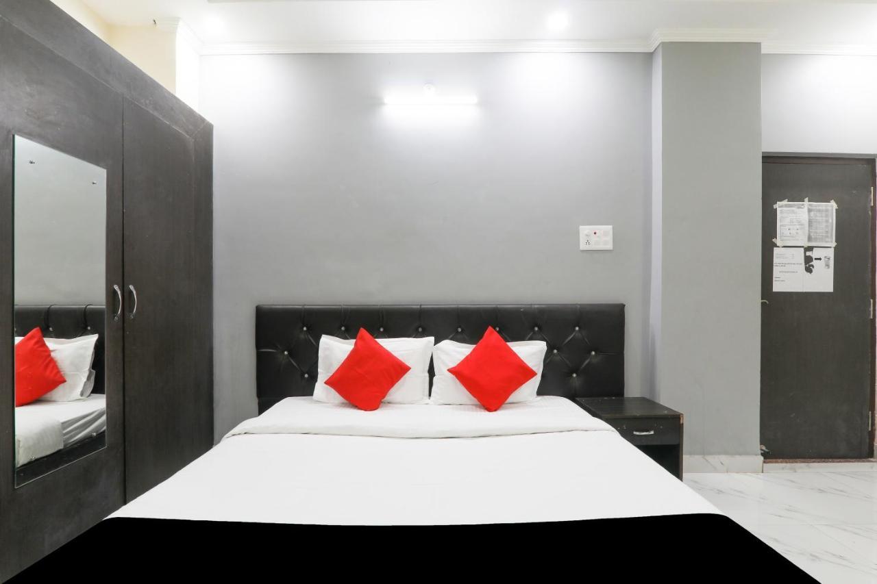 פאטנה Super Oyo Capital O 78105 Hotel Figtree Premier מראה חיצוני תמונה